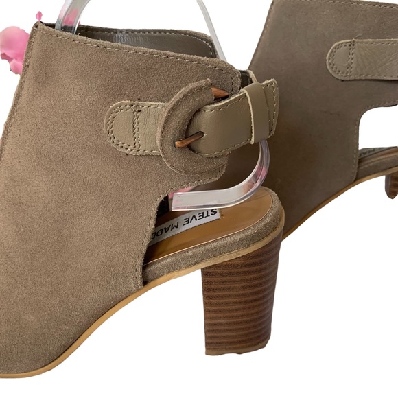 STEVE MADDEN CATLYNA SUEDE PEEP TOE OPEN BACK BLOCK HEEL SANDAL BOOTIE - Picture 2 of 16